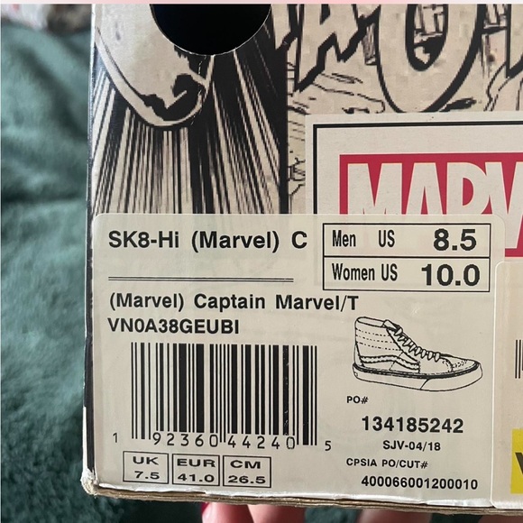 Captain Marvel sk8-hi VANS - Picture 8 of 8
